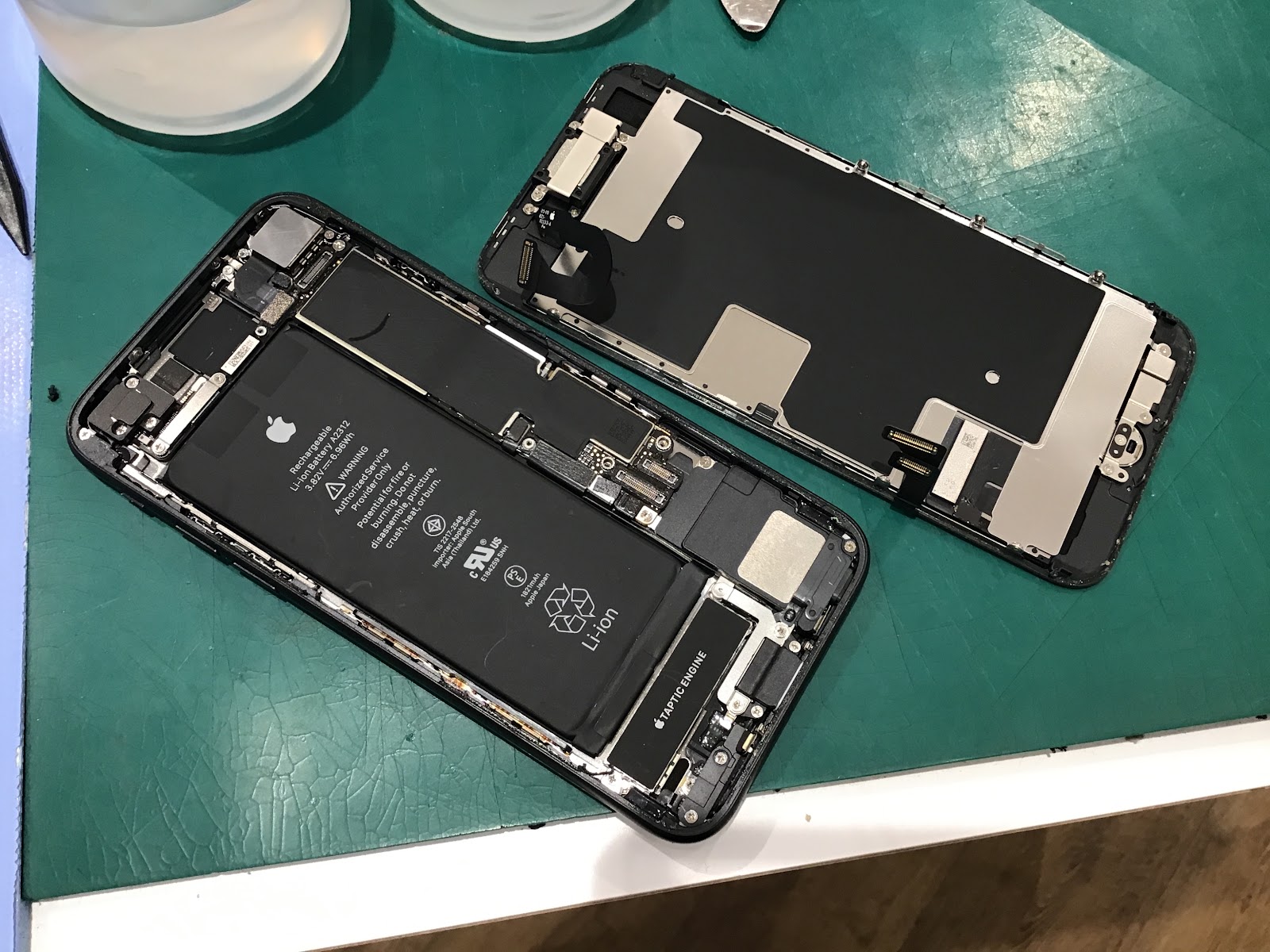 iPhoneSE第2世代のバッテリー交換を承りました！【スマホ修理工房西八王子店】